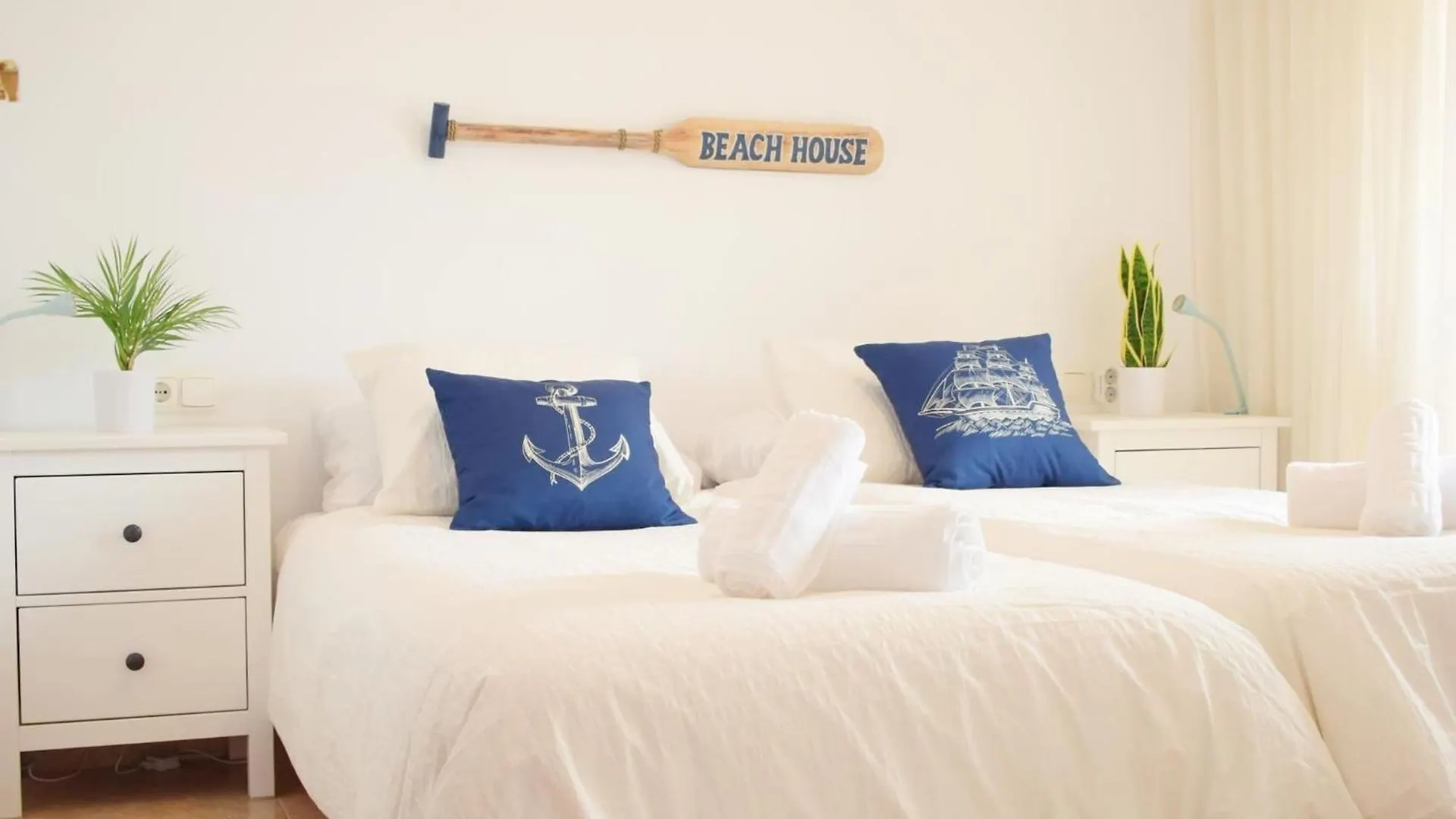 Apartment Luminoso Apartamento De 3 Dormitorios A Pie De Playa En Torremolinos