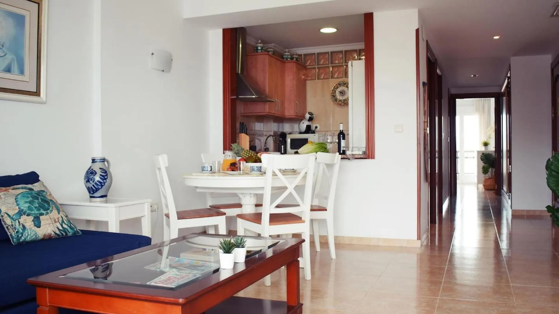 Apartment Luminoso Apartamento De 3 Dormitorios A Pie De Playa En Torremolinos Spain